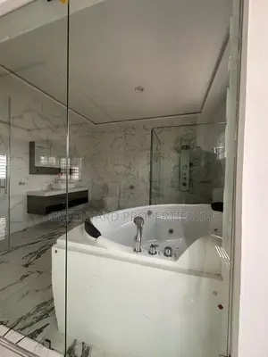 3bdrm House in Lakeside for sale