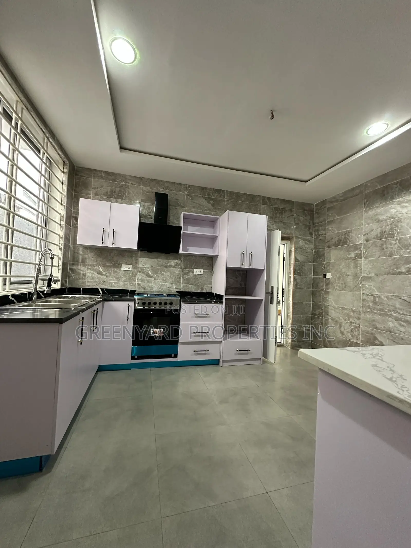 3bdrm House in Lakeside for sale