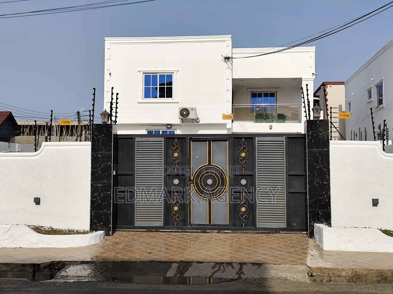 4bdrm House in East Legon Ogbojo, Accra Metropolitan for sale