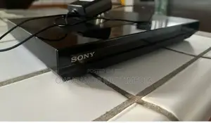 Sony Ubp-X700 Ultra Hd Blu-Ray, ( Wifi )