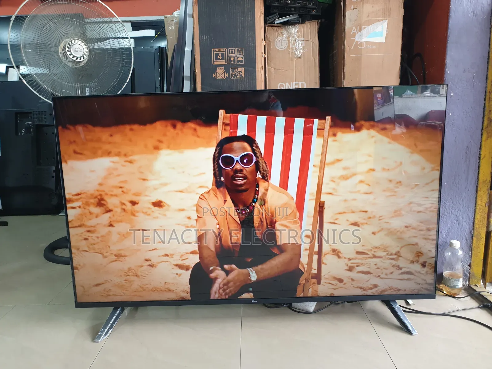 Lg 55”Uhd HDR Edgeless Smart Satellite Tv