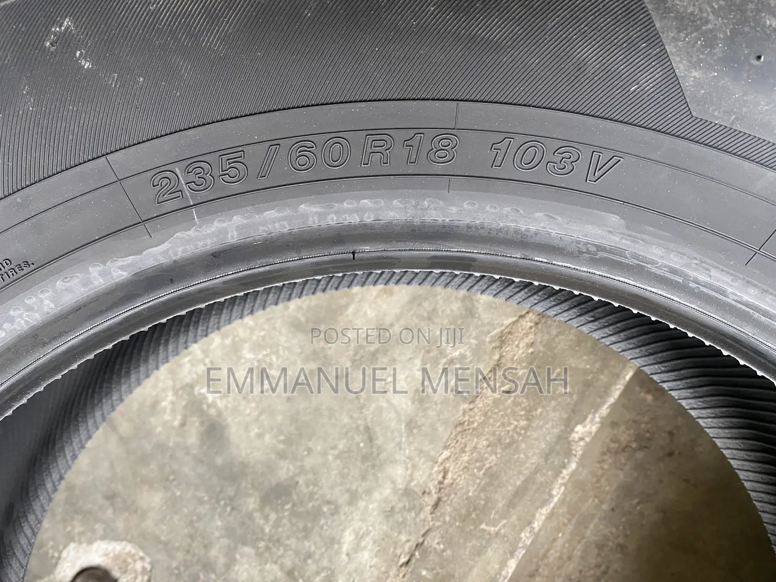 235/60 R18 Yokohama Advan Db V552 Luxury Comfort Tyres