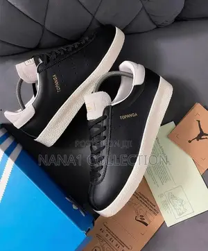 Adidas Topanga