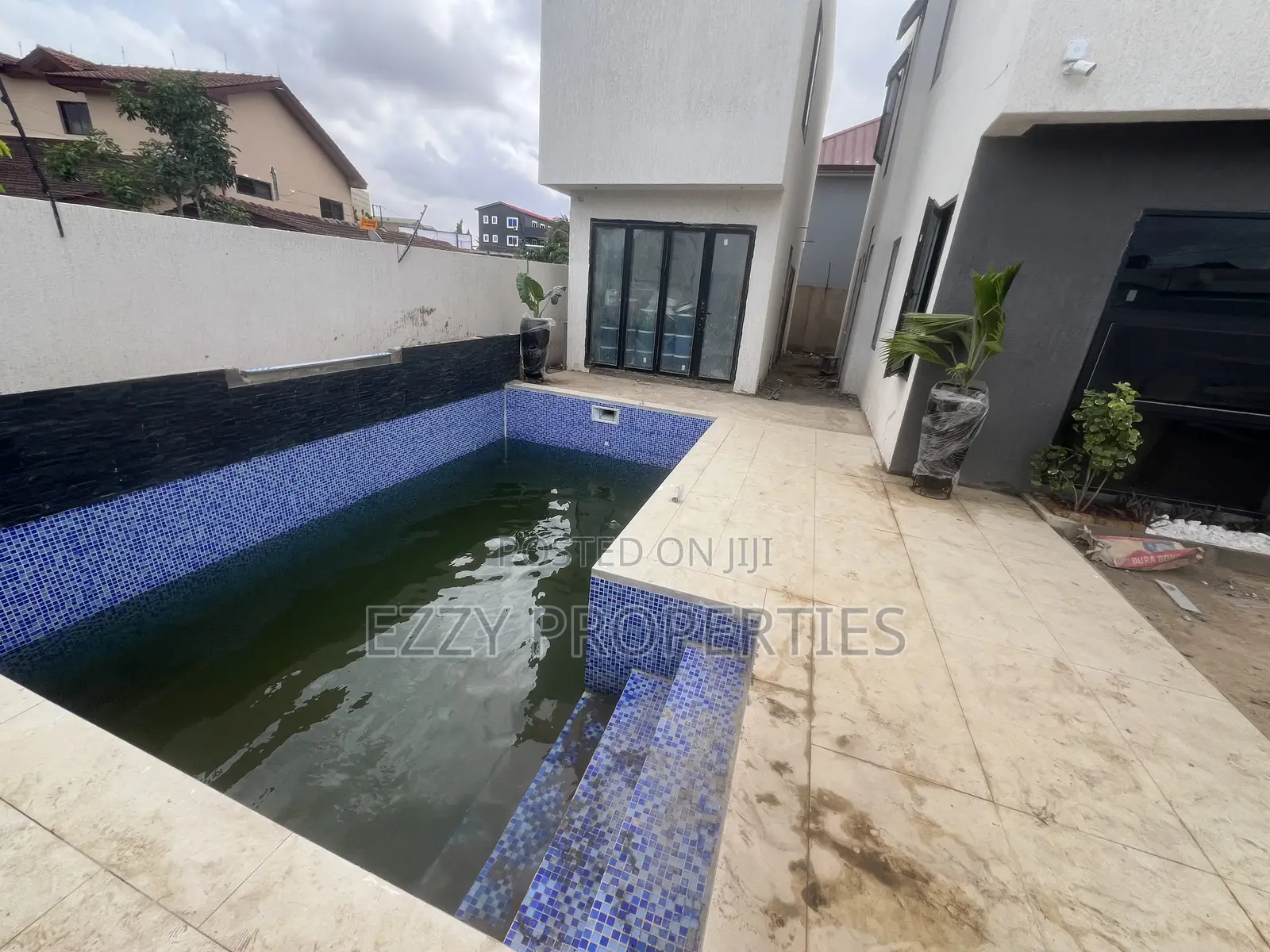 2bdrm Apartment in East Legon American for sale