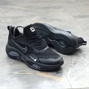 Nike Trainers Runner Black