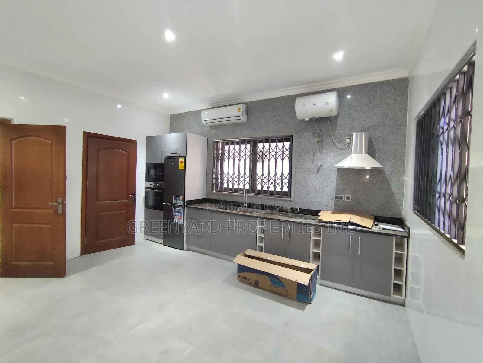 4bdrm Duplex in Lagos Ave, East Legon for rent