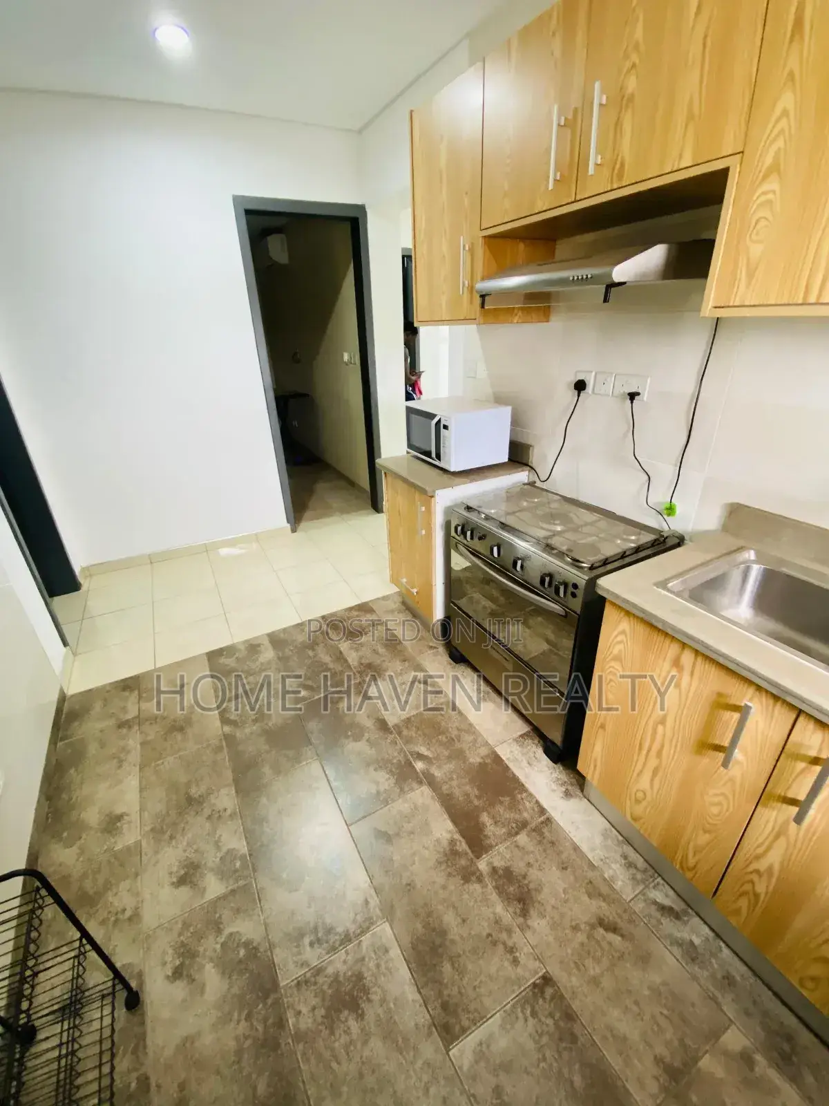 Furnished 2bdrm Apartment in Golf Hills, Achimota for rent