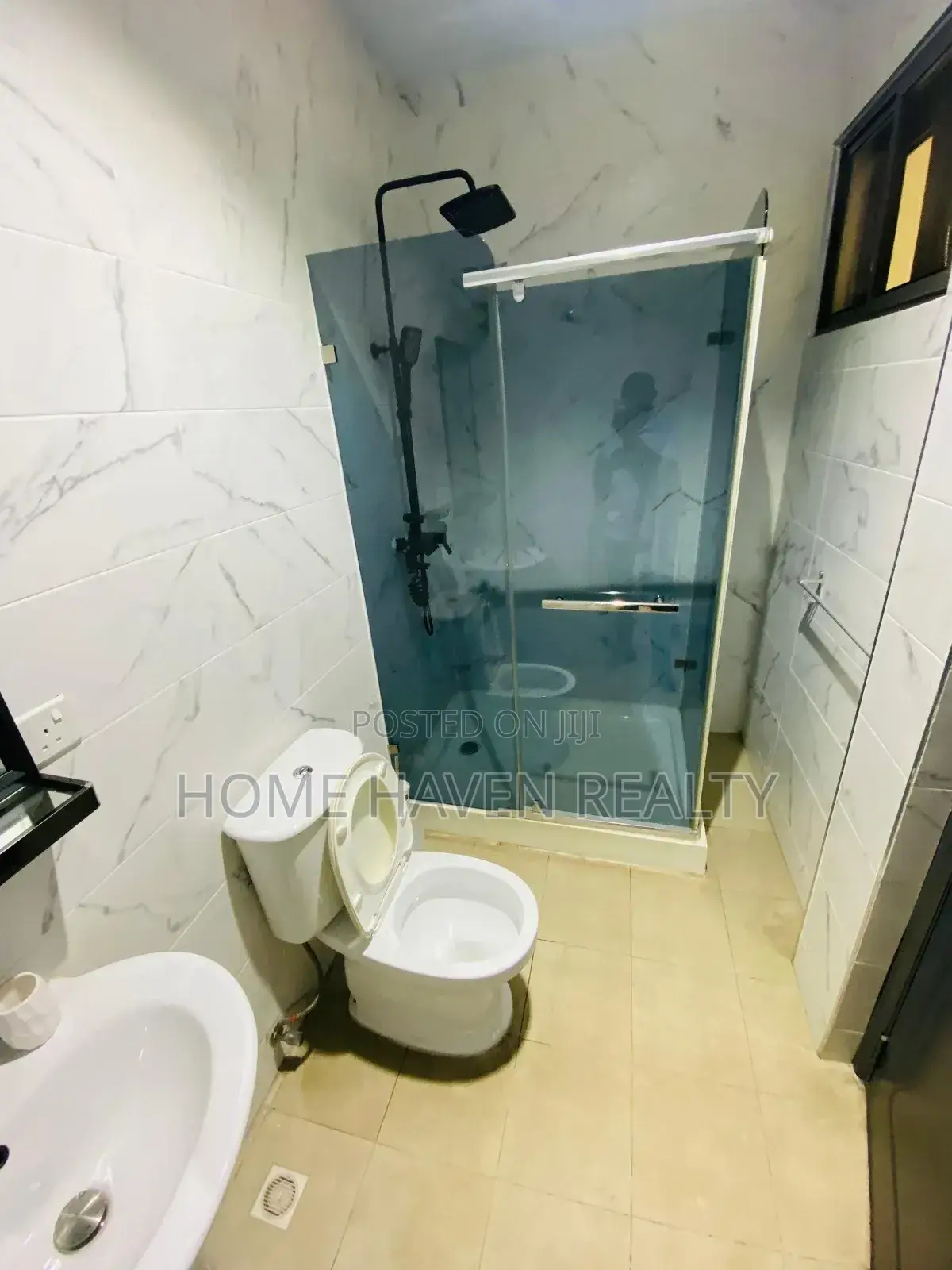 Furnished 2bdrm Apartment in Golf Hills, Achimota for rent