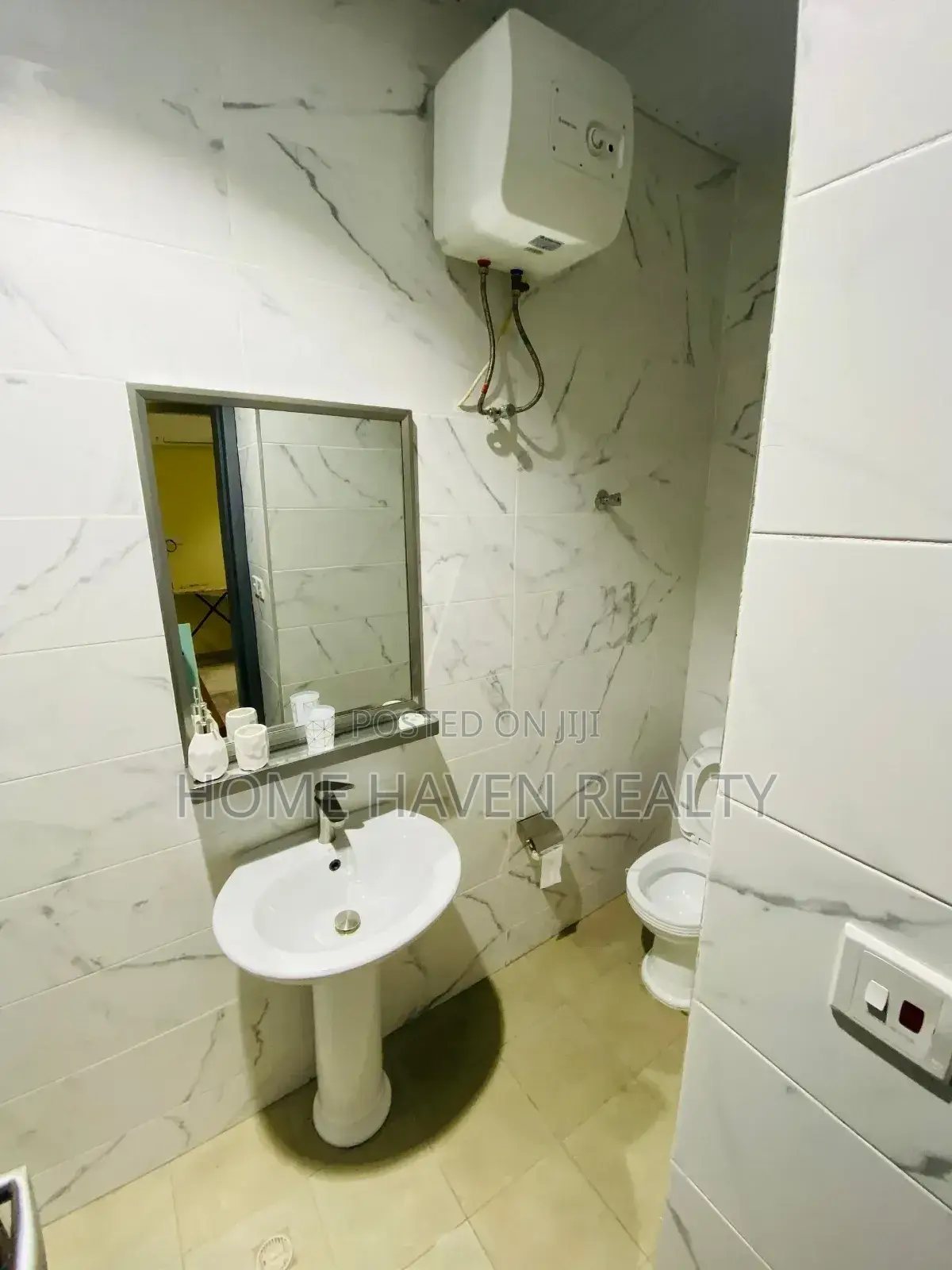 Furnished 2bdrm Apartment in Golf Hills, Achimota for rent