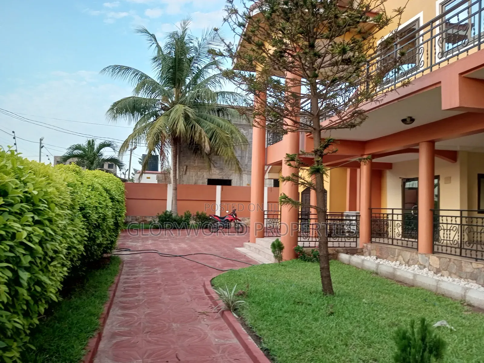 Spacious Outdoor Space - Plus Indoor Space for Events