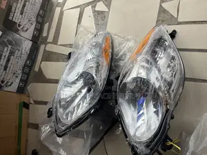 Toyota Vitz 2009 2010 Headlight Normal With Yellow