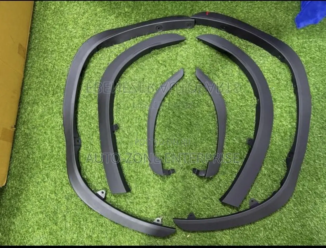 CRV 2017 2018 2019 2020 2021 2022 Fender Moulding