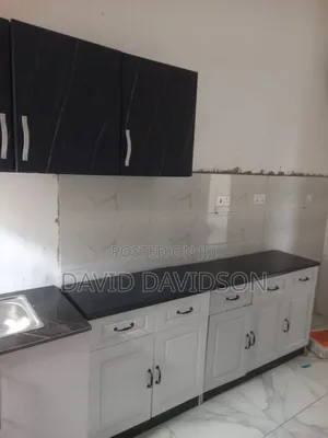 4bdrm Mansion in 3 Bedroom With, Tema Metropolitan for rent