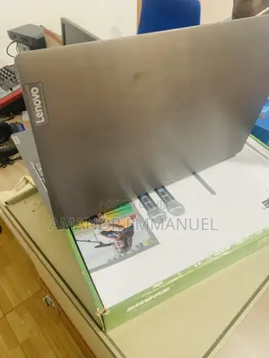 Laptop Lenovo 8GB AMD Ryzen SSD 256GB