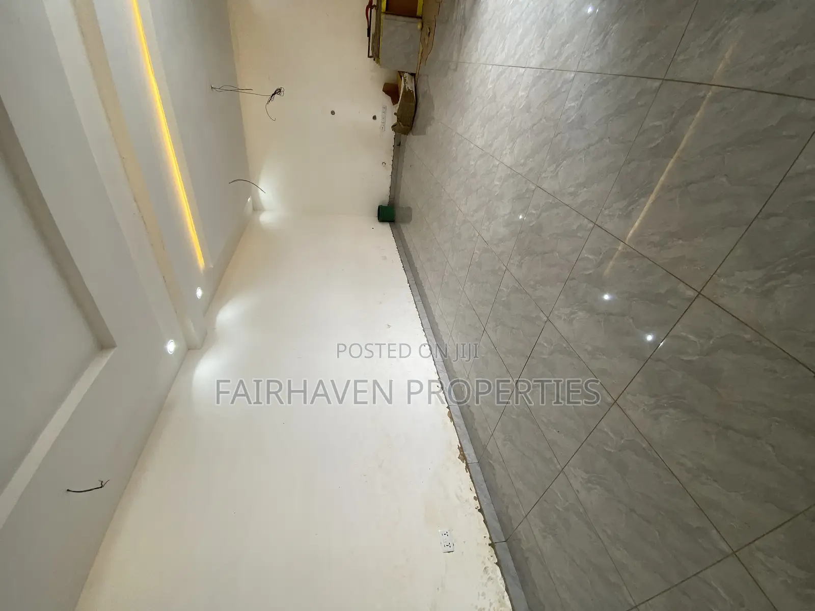 Furnished 20bdrm Villa in Ocean View, West Hills Mall Area for sale