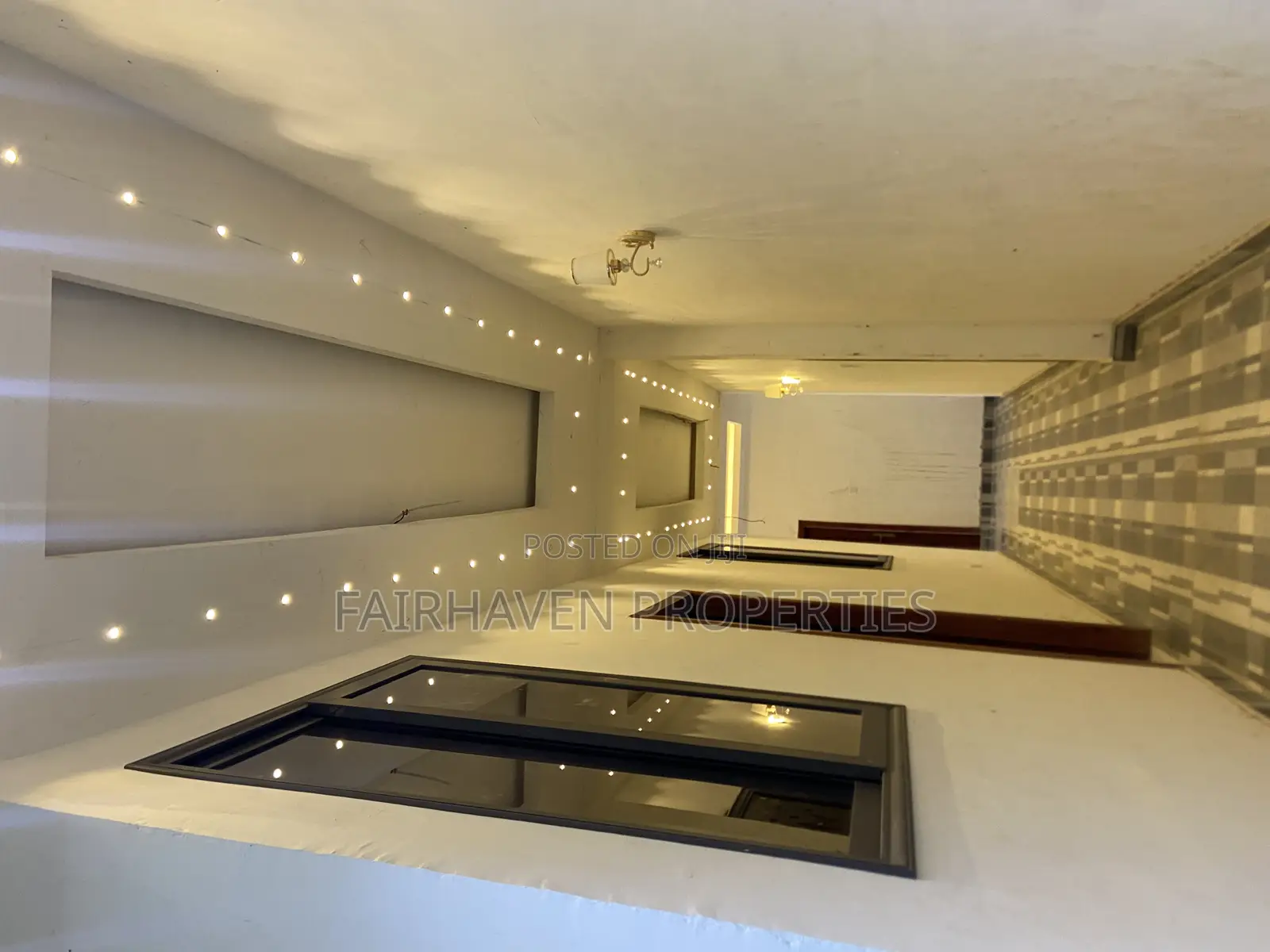 Furnished 20bdrm Villa in Ocean View, West Hills Mall Area for sale