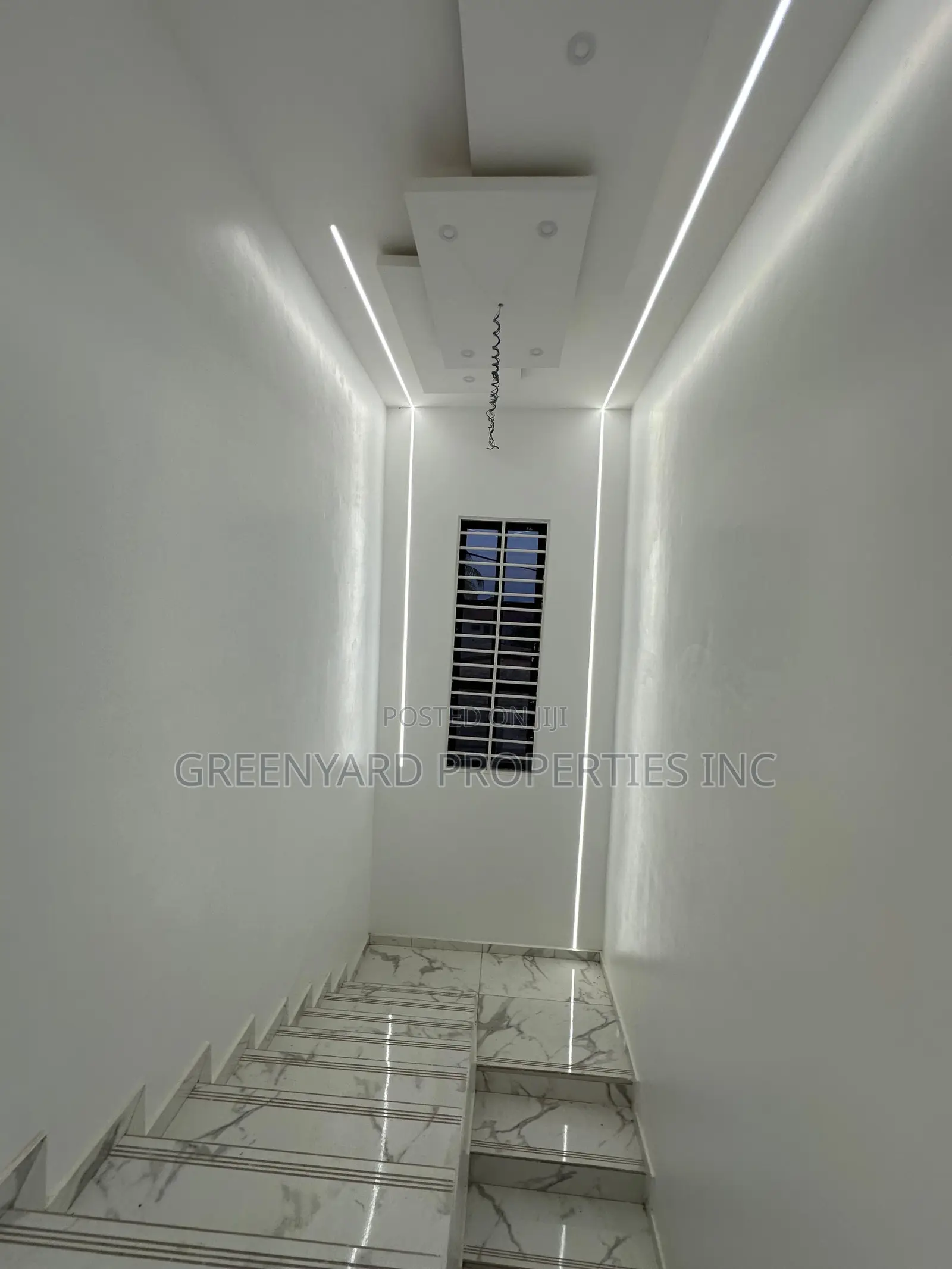 4bdrm House in School Junction, Ashaley Botwe for sale