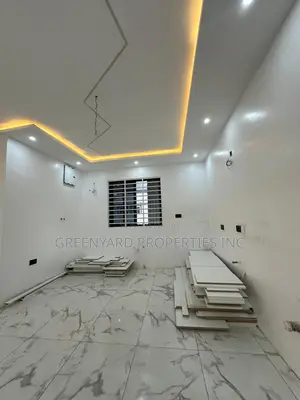 4bdrm House in School Junction, Ashaley Botwe for sale