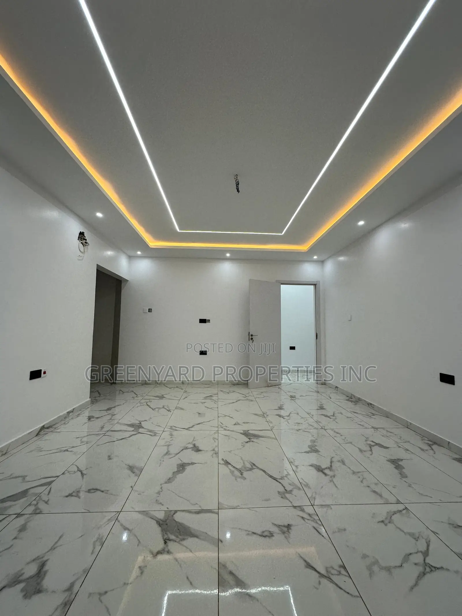 4bdrm House in School Junction, Ashaley Botwe for sale