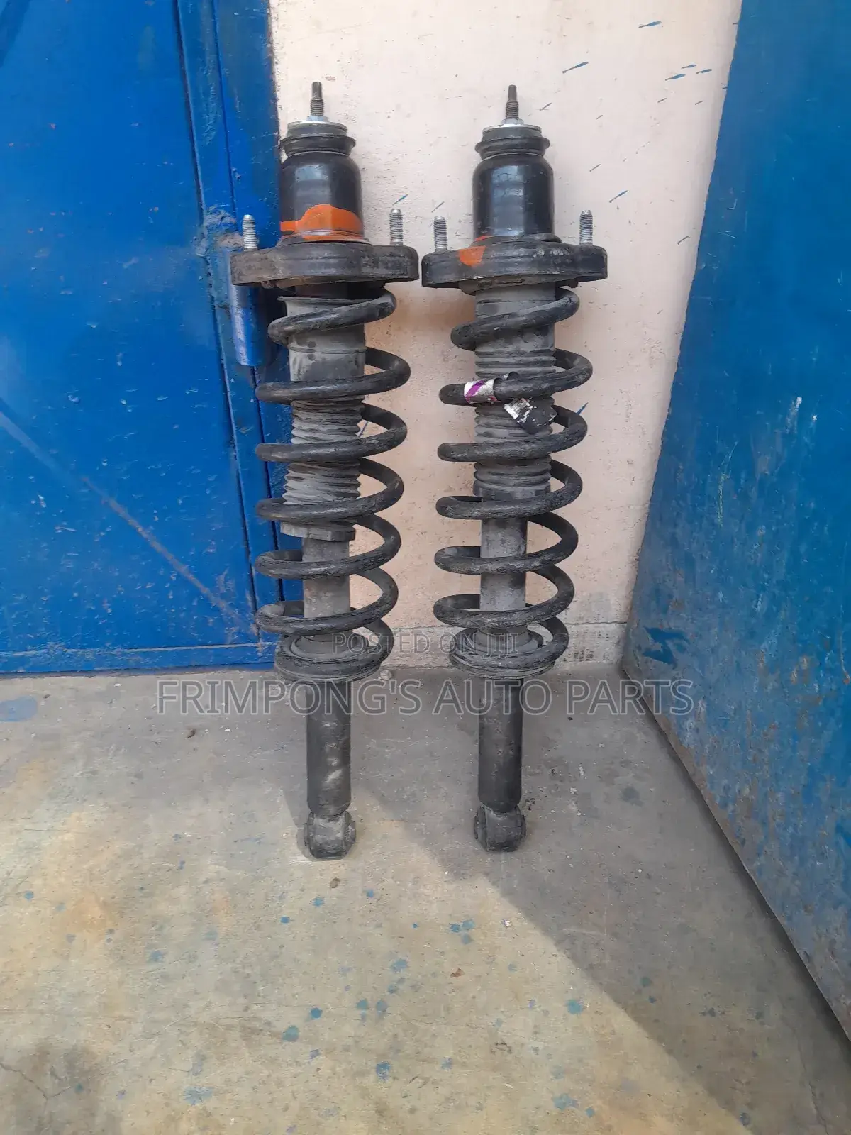 Dodge Avenger 2014 Back Shocks Absorbers