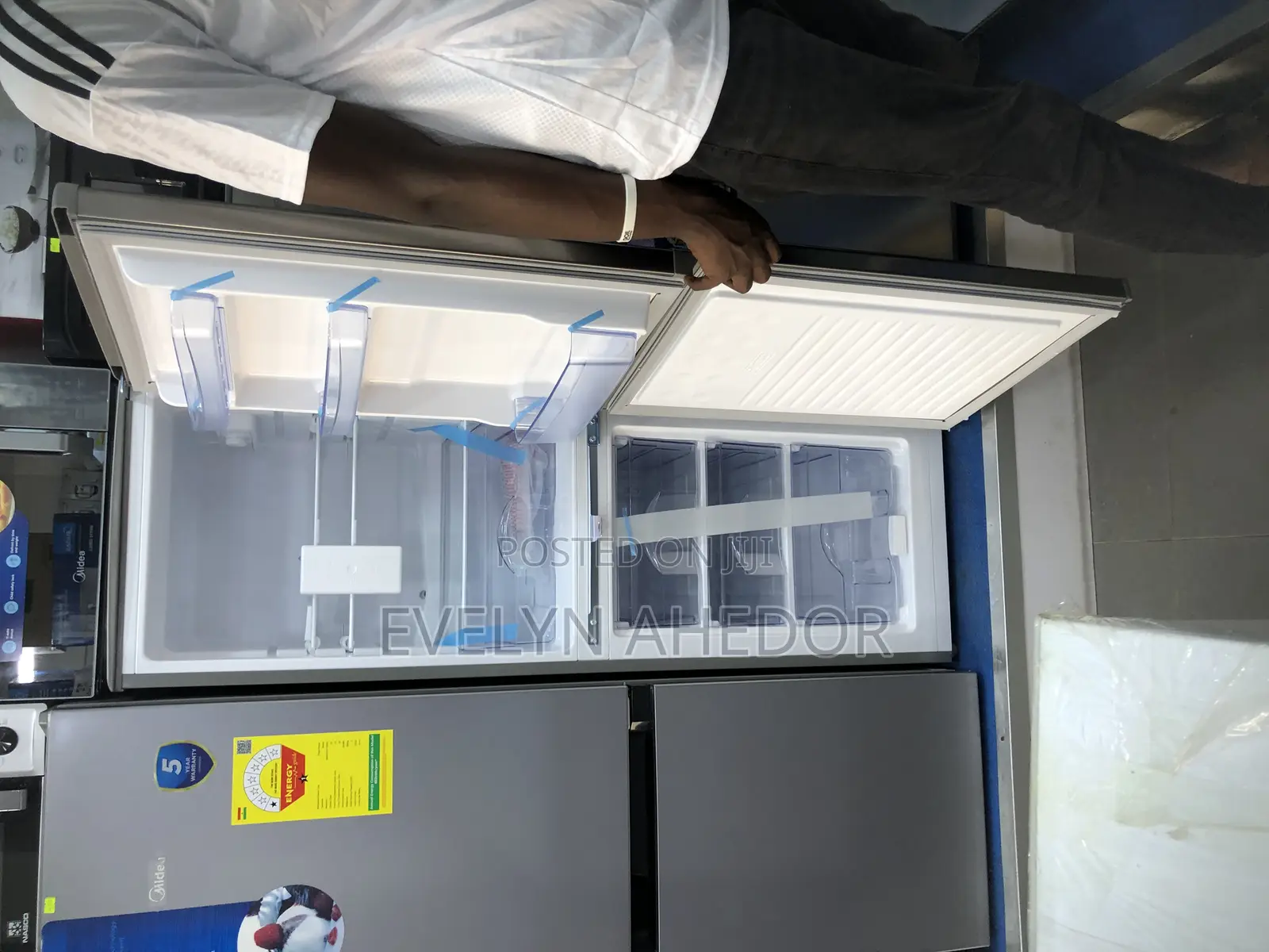 Kojo’S Affordable Pearl Bottom Freezer 142 Liters for Sale