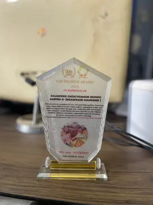 Crystal Award Plaque Customization