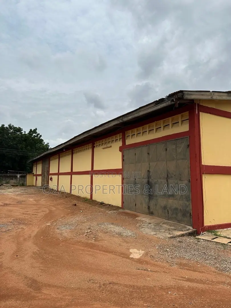 Executive 328 SQM Warehouses at Adenta Highway24/7