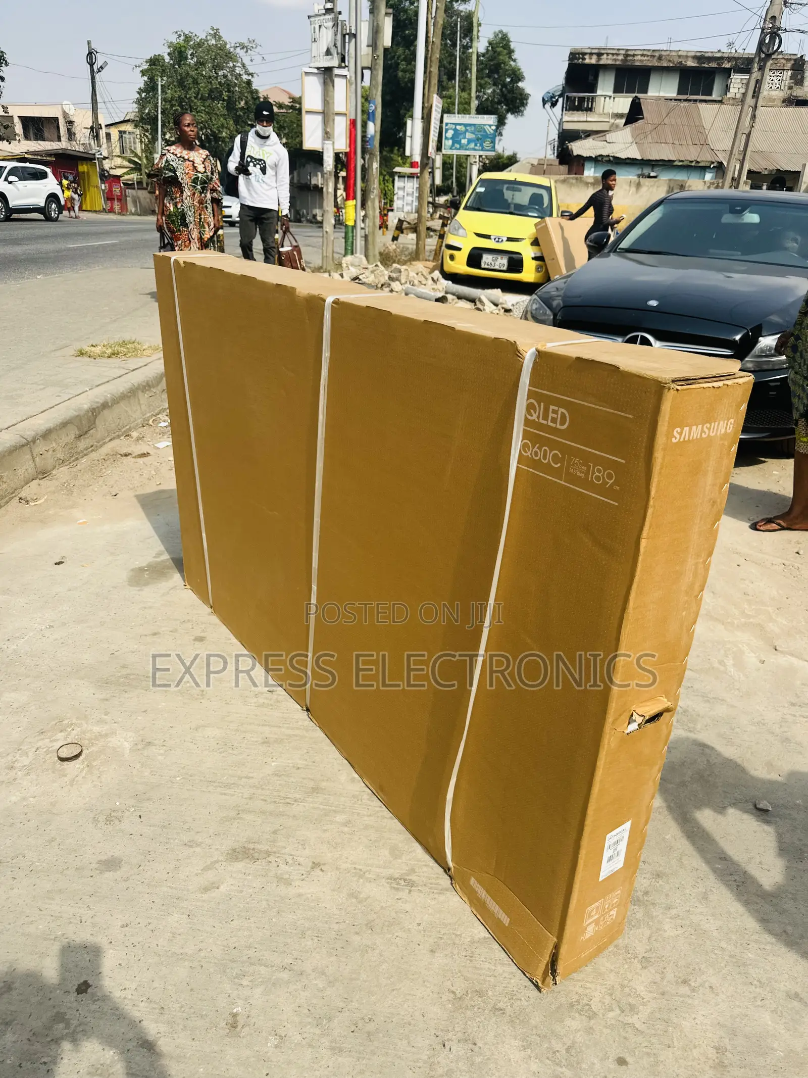 Ultra Modern Slim Uhd Smart Glossy Screen 75”Q60d