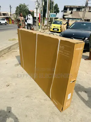 Ultra Modern Slim Uhd Smart Glossy Screen 75”Q60d