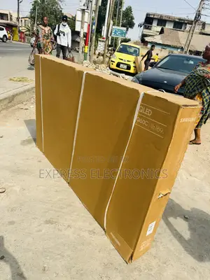 Ultra Modern Slim Uhd Smart Glossy Screen 75”Q60d