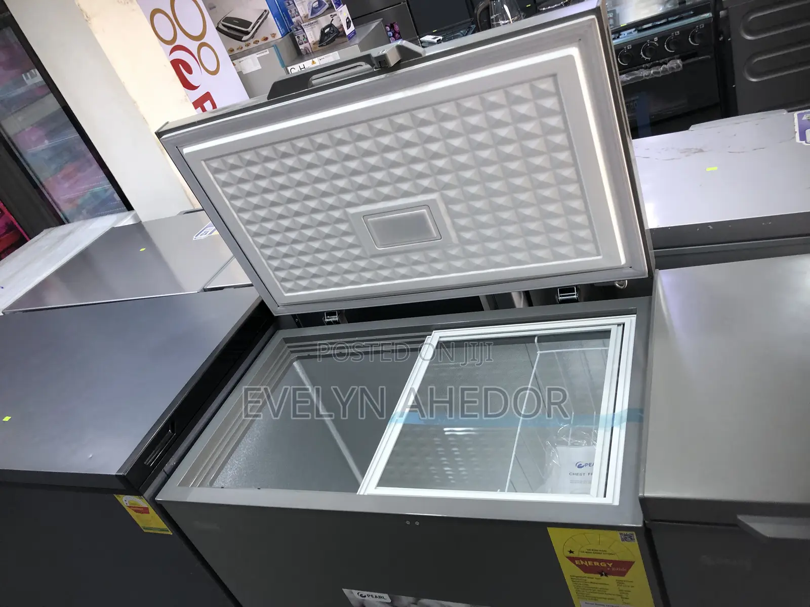 Super General Pearl Chest Freezer 202 Liters Available