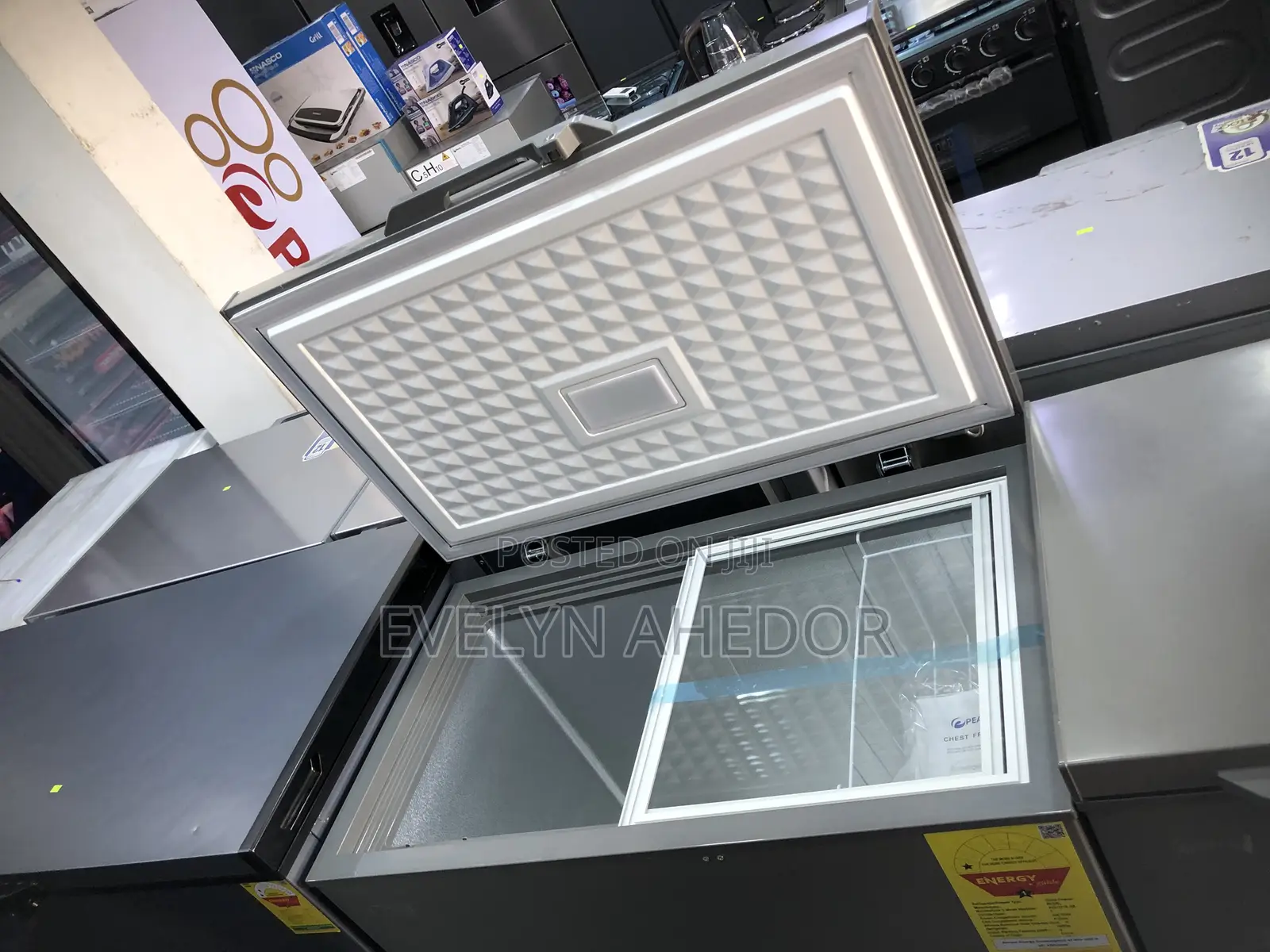 Super General Pearl Chest Freezer 202 Liters Available