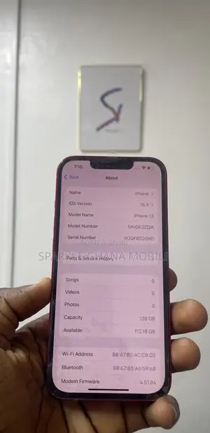 Apple iPhone 13 128 GB Red