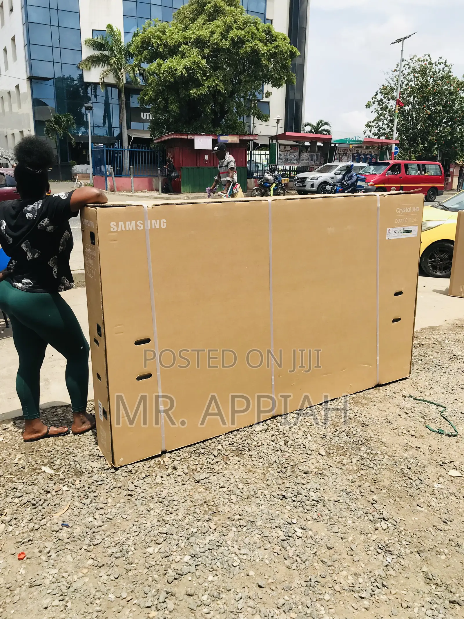 Premium Quality Samsung 85 Du8000 85” Crystal Uhd Tv.