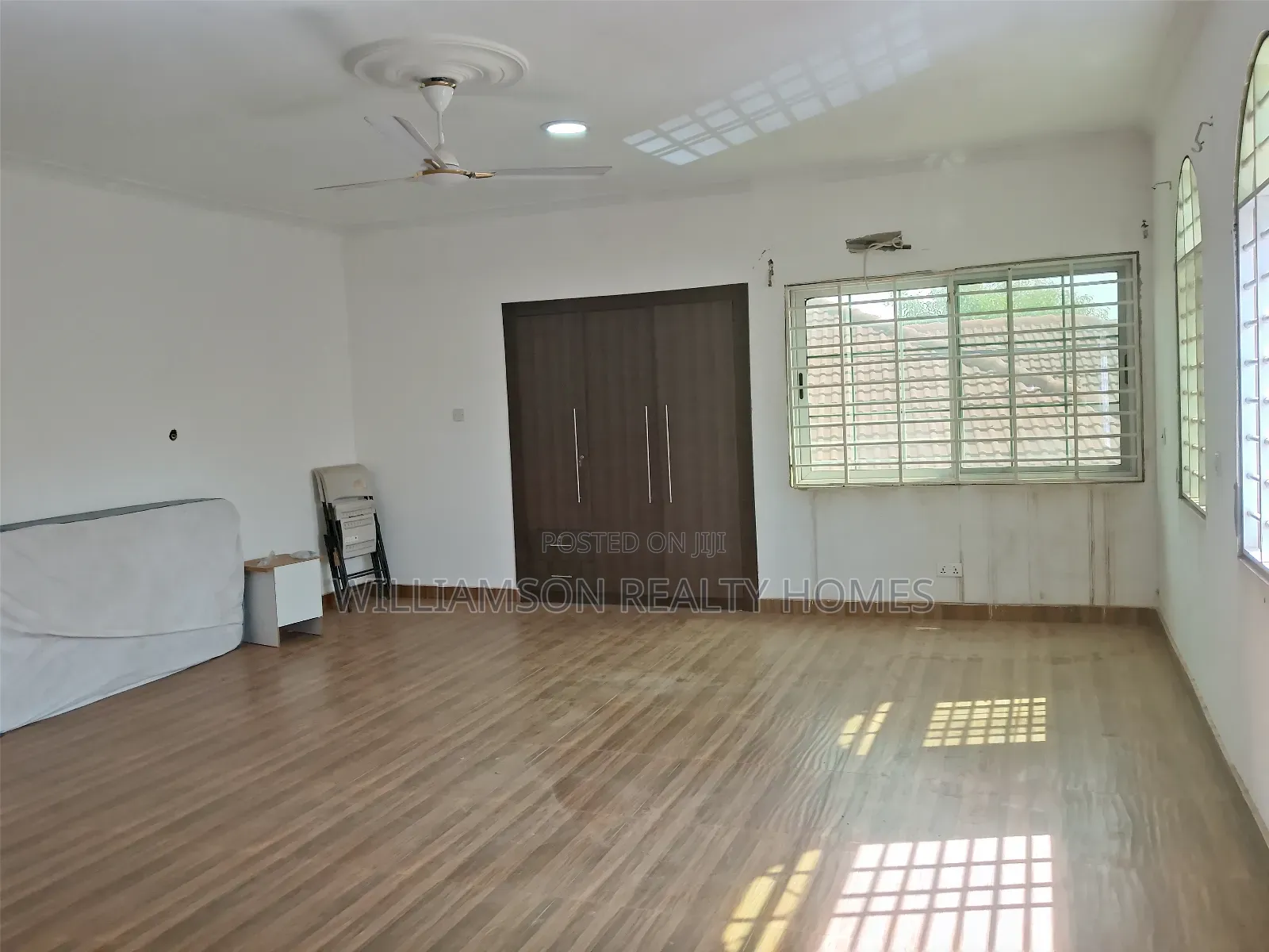 3bdrm Apartment in Hfc Estate Area, Spintex for rent