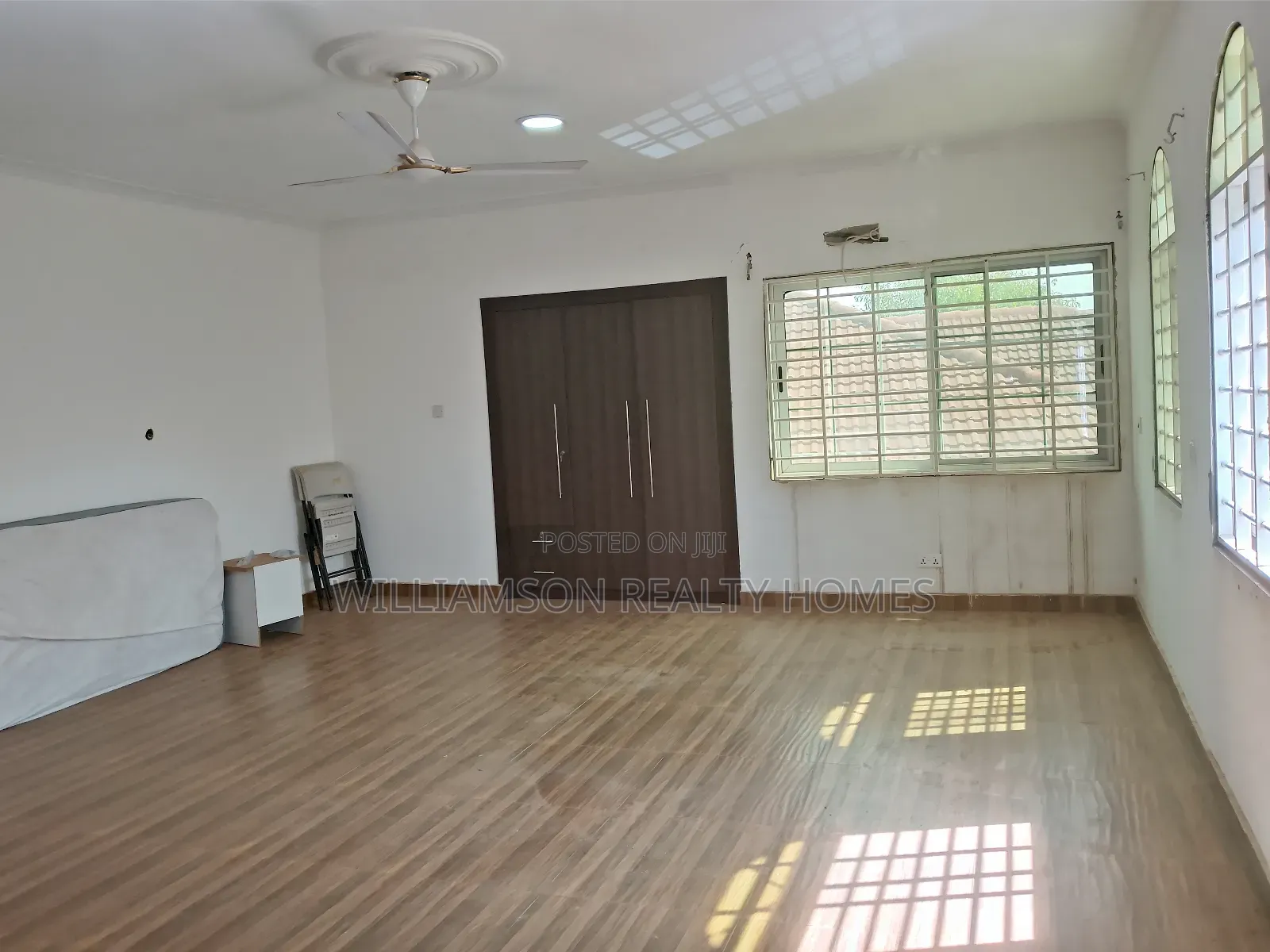 3bdrm Apartment in Hfc Estate Area, Spintex for rent