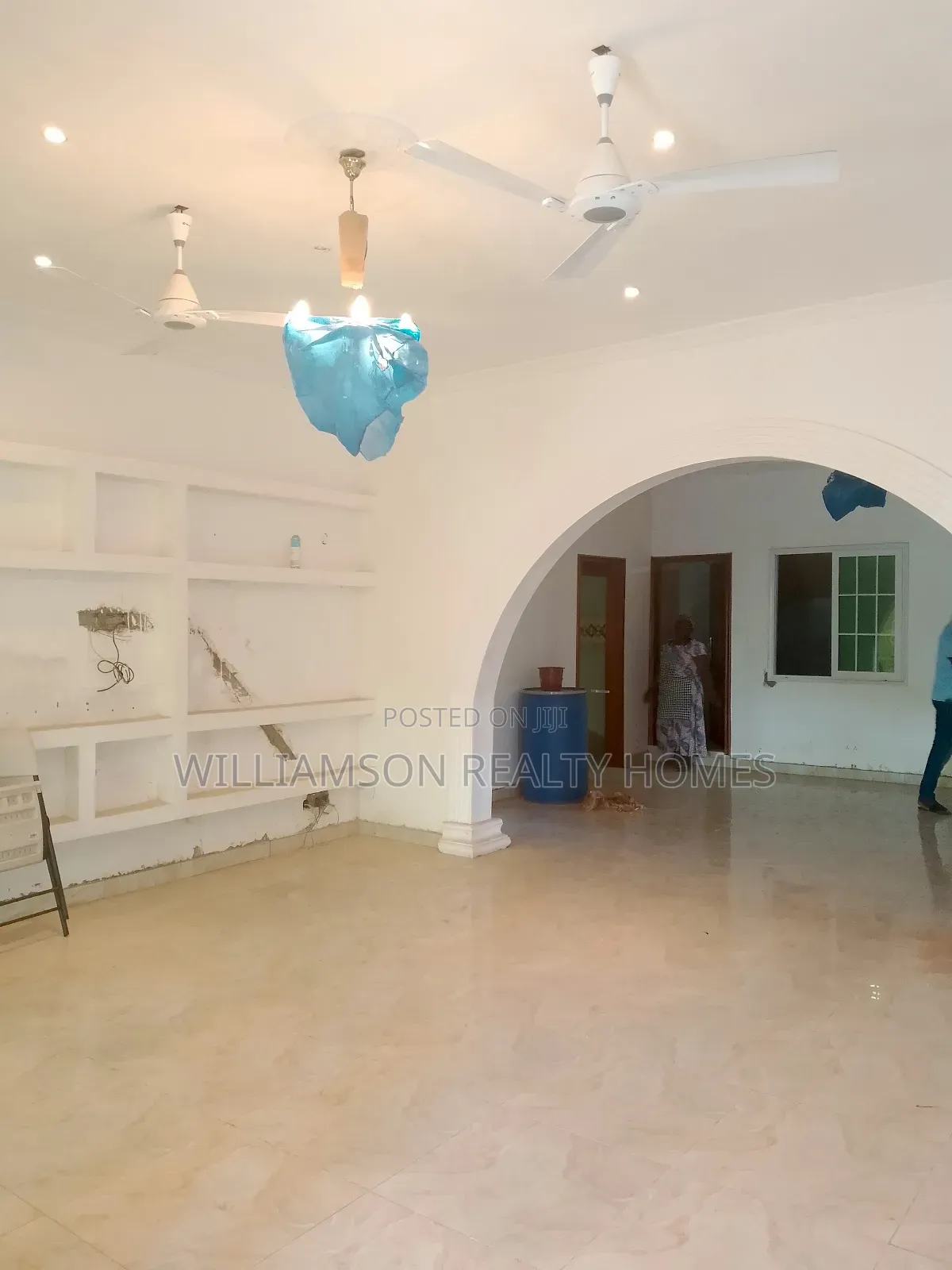 3bdrm Apartment in Hfc Estate Area, Spintex for rent