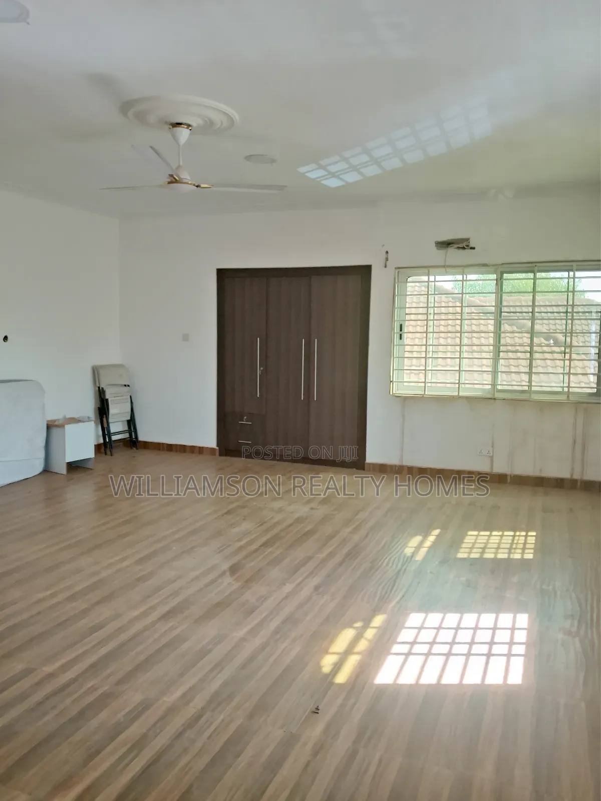 3bdrm Apartment in Hfc Estate Area, Spintex for rent