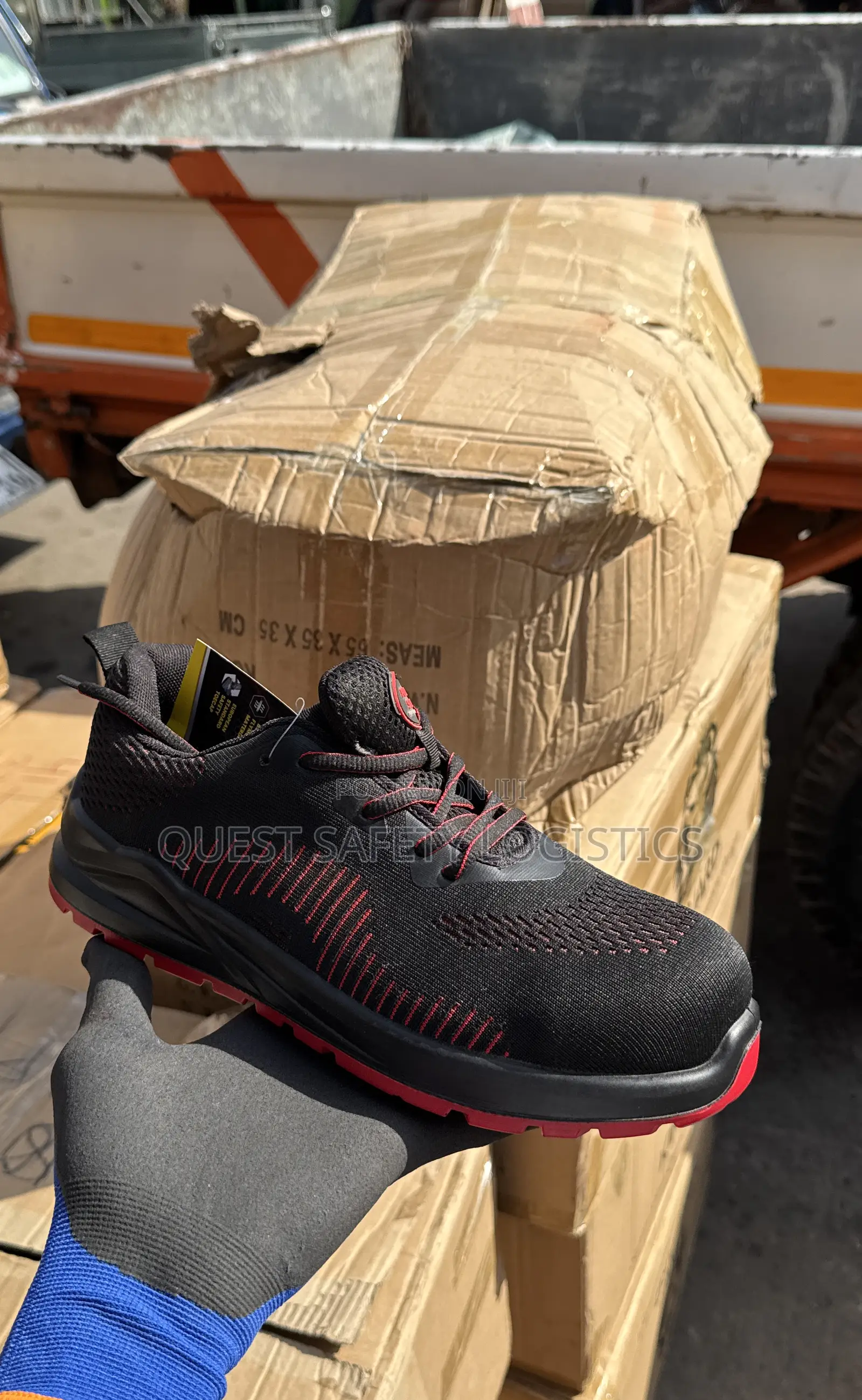 Sneaker Safety Boot