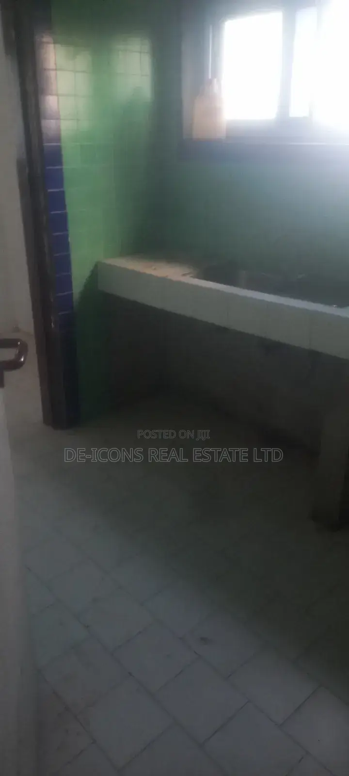 3bdrm Apartment in De-Icons Real Estate, Ga South Municipal for rent