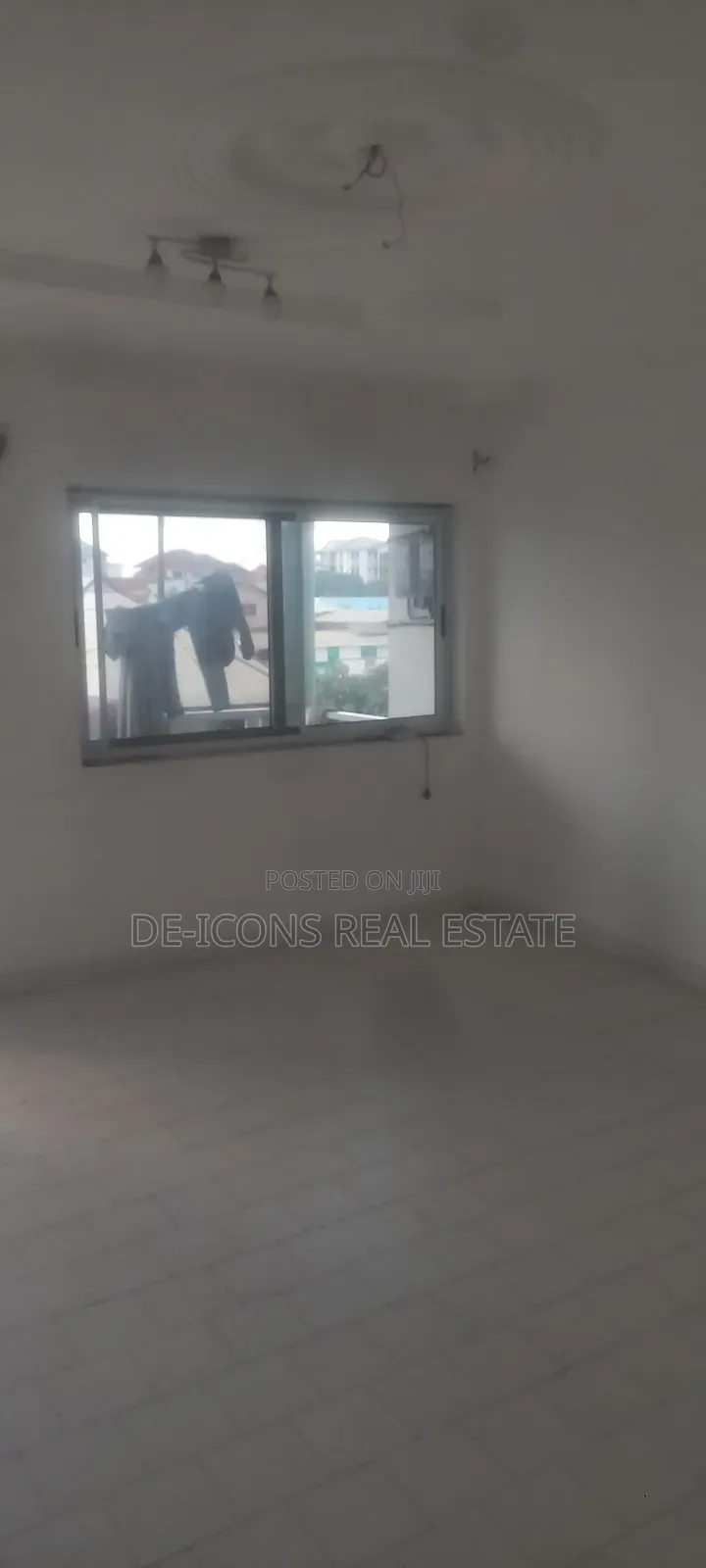 3bdrm Apartment in De-Icons Real Estate, Ga South Municipal for rent