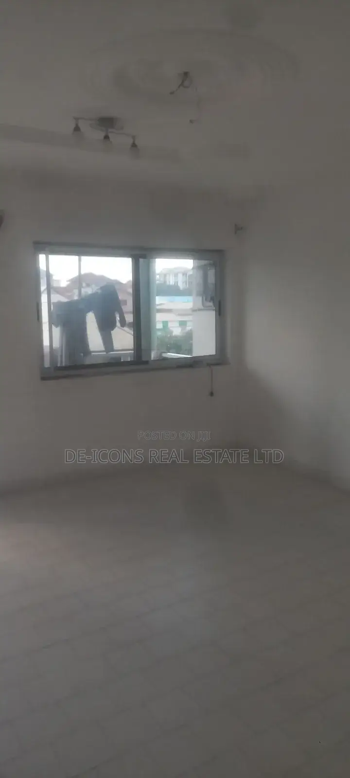 3bdrm Apartment in De-Icons Real Estate, Ga South Municipal for rent