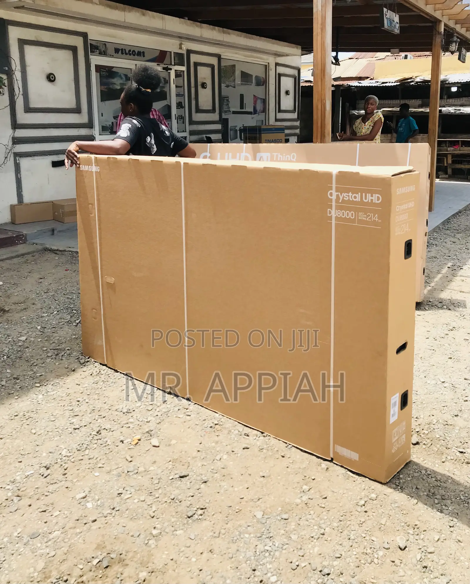 Slim Design Samsung 85 Du7000 85” Crystal Uhd Tv.