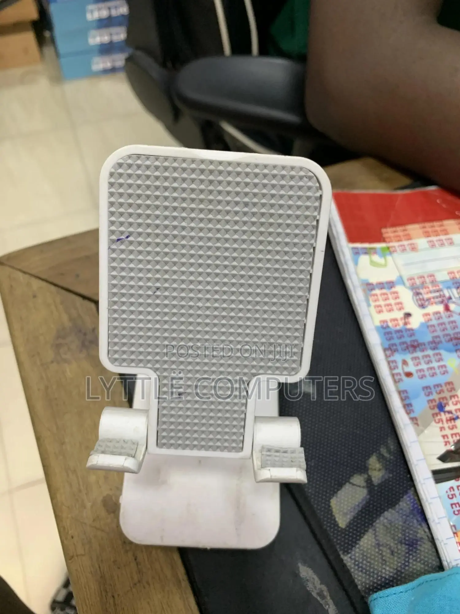 Desktop Phone Holder