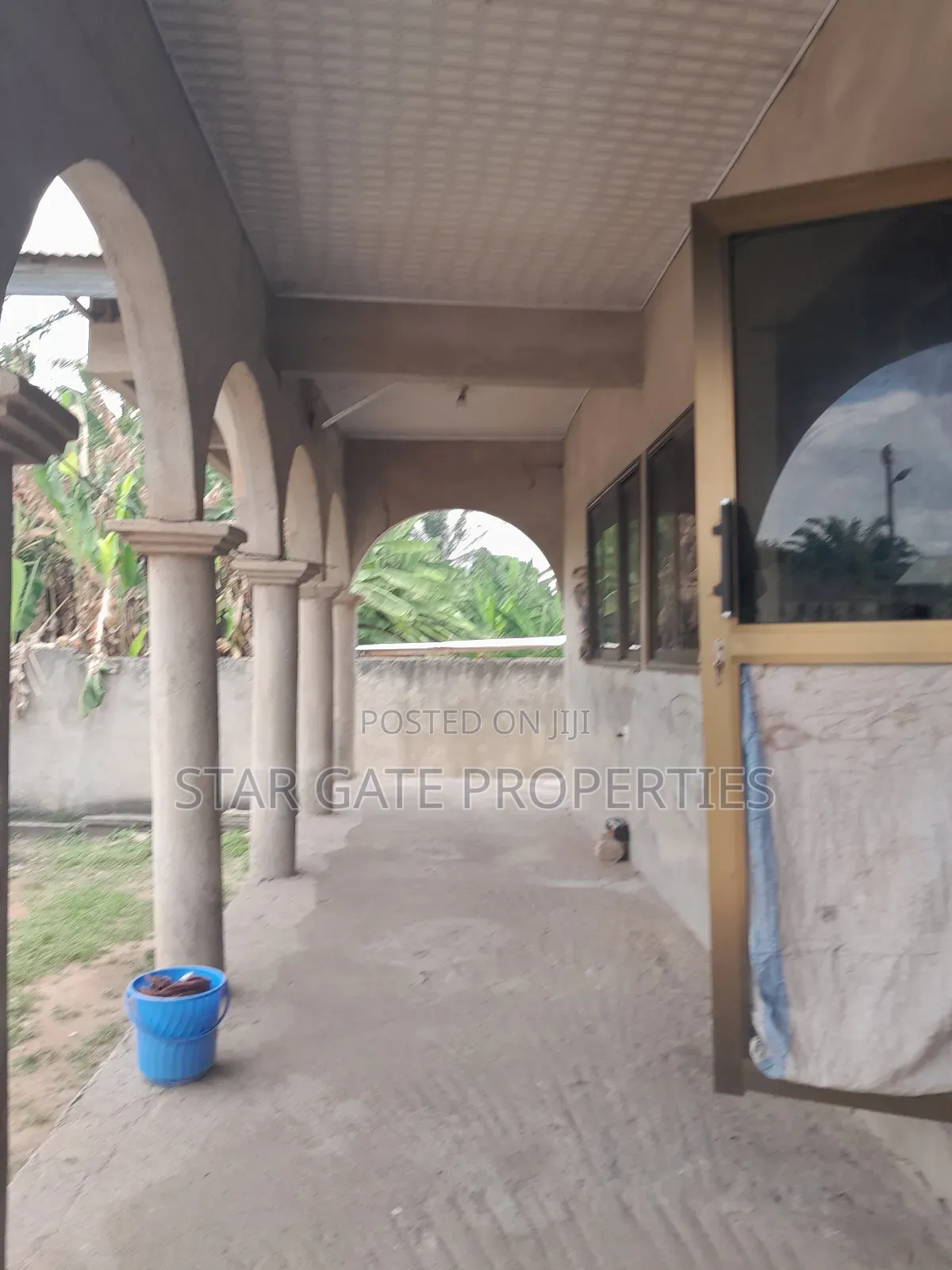 6bdrm House in Meduma, Kumasi Metropolitan for sale