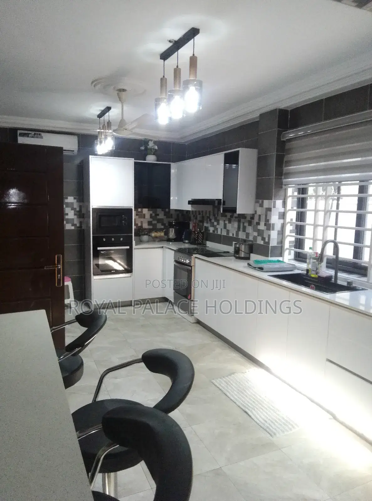 Furnished 5bdrm Duplex in American House Area, Adjiriganor for rent