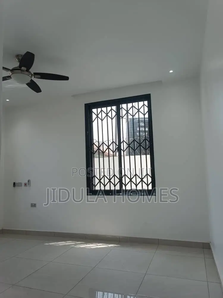 2bdrm Apartment in East Legon for rent