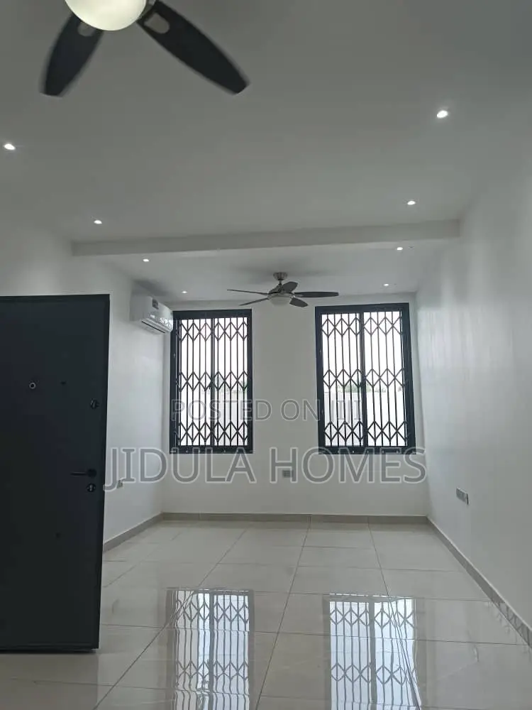 2bdrm Apartment in East Legon for rent