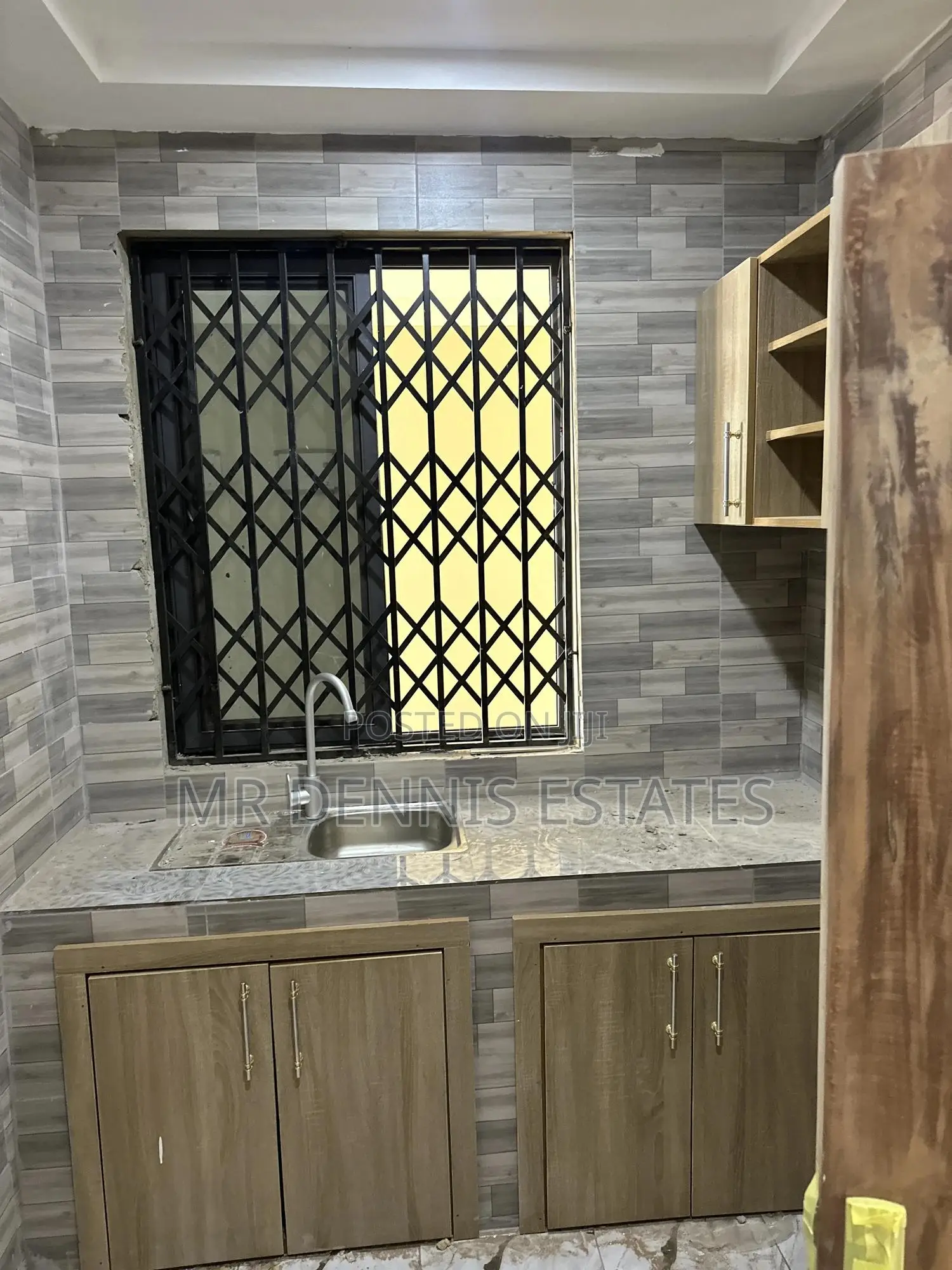 1bdrm Room & Parlour in Weija Apartments for rent