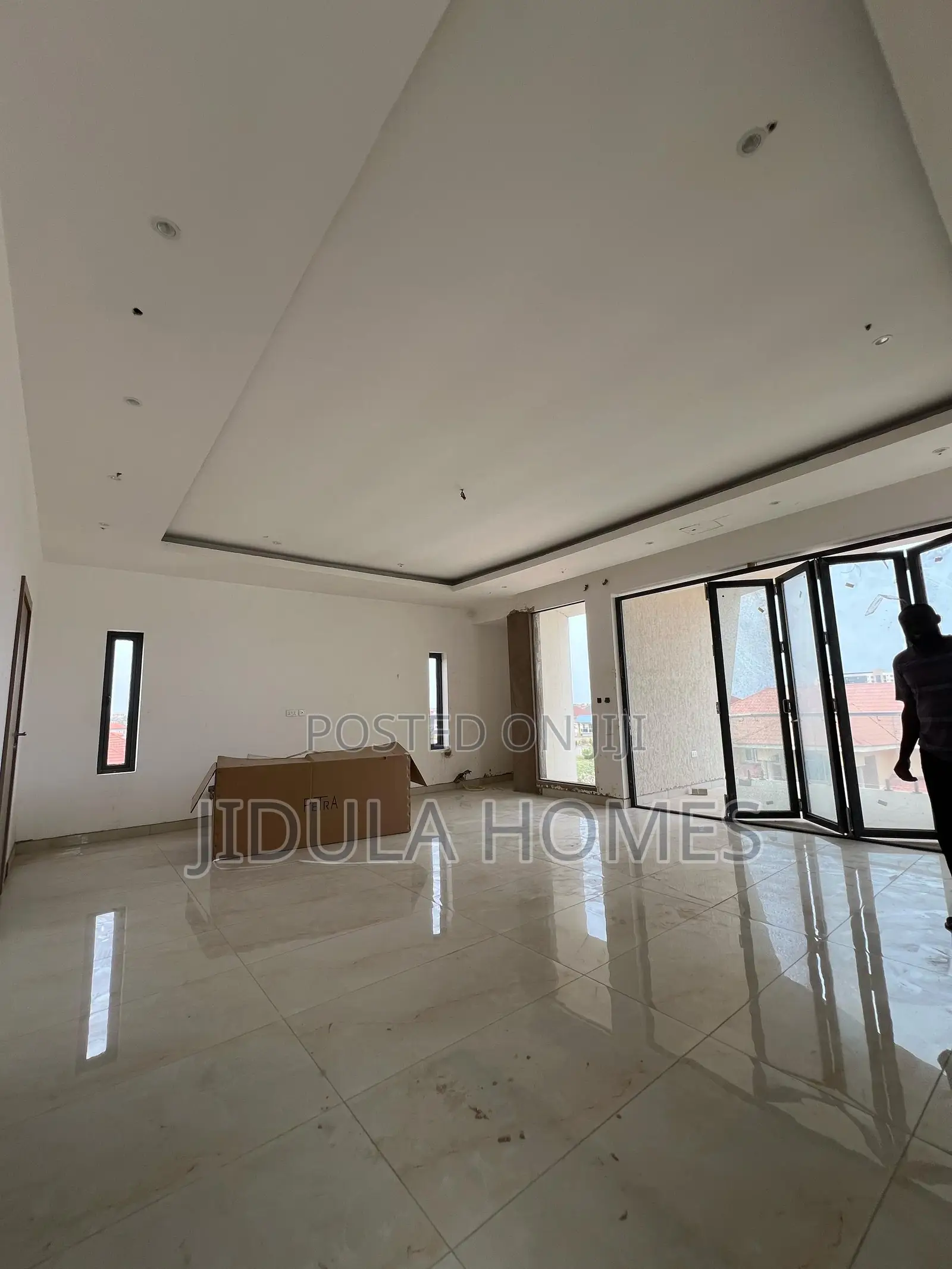 5bdrm Duplex in Agiriganor, East Legon for sale